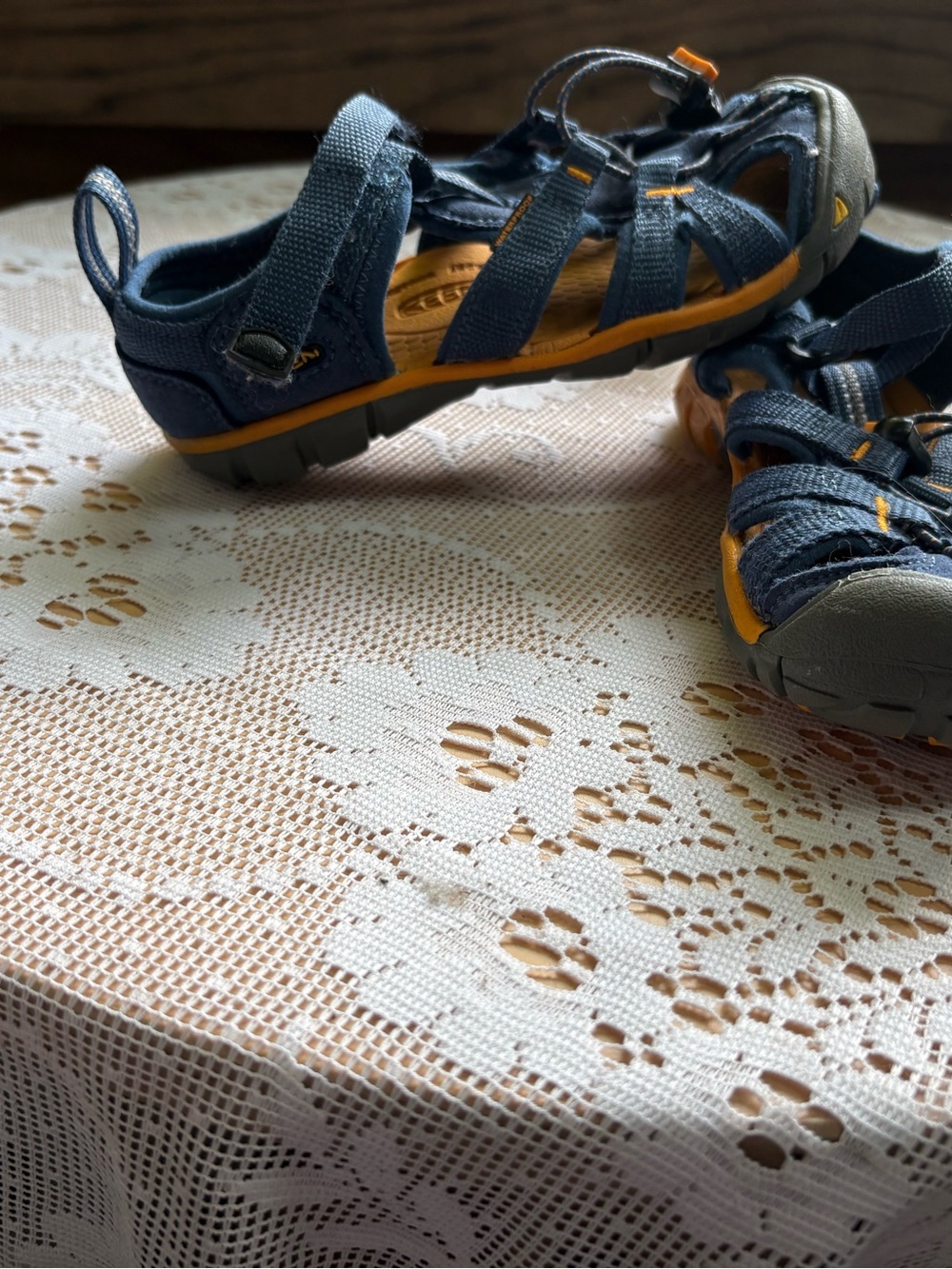 Keen Kids Newport H2 Waterproof Sandals. Size 12